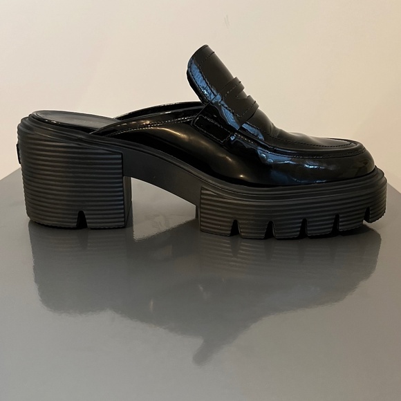 Stuart Weitzman Soho Mule Slip-on Loafer Lug Sole Black Women's Size 6 / 36.5 - Picture 5 of 12